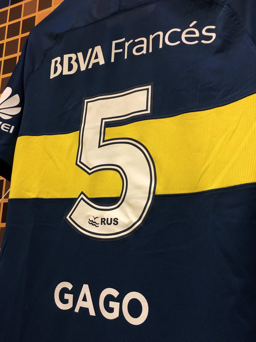 la12tuittera's tweet photo. #La5DeBoca es tuya @fernandogagome ... te espera para seguir cumpliendo tus sueños. 
#FuerzaCapitán 💙💛💙💪5️⃣ https://t.co/e7m6UgQ6Qq