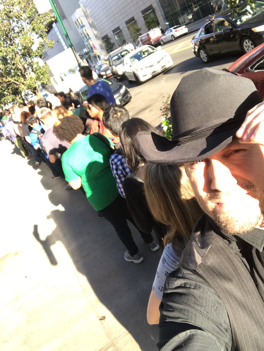 Kantankerous77's tweet photo. @WestworldHBO Sad cowboy! Hustled as fast as my boots would take me from Brooklyn. 8:20 am and the wait lines is full... send hope! https://t.co/IMhim2rdxX