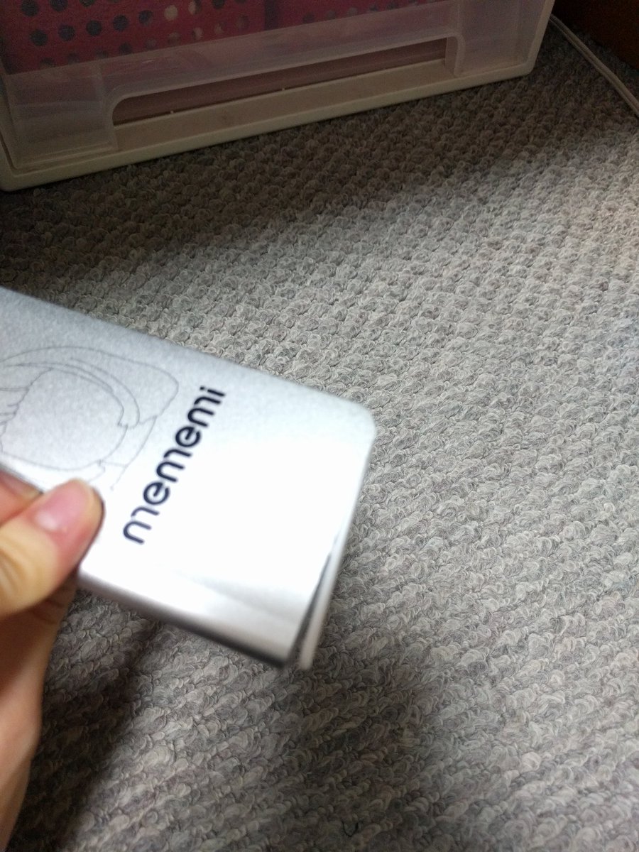 candy_miharu's tweet photo. 1回使ってUSBのとこ抜いただけでこの部分取れかかってるんだけどこれって返品交換してもらえるのかな…

@mememi_official https://t.co/Suw9MngHVw