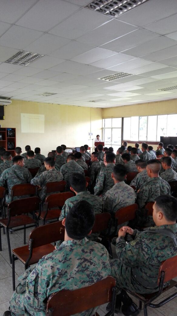 ISSFA_ECUADOR's tweet photo. #Patuca | Personal de #FFAA en 21-BS "CONDOR" reciben conferencia informativa
🔘 Recuerda: Contamos con punto de atención en #CharlasISSFA https://t.co/63IiuT9I9O