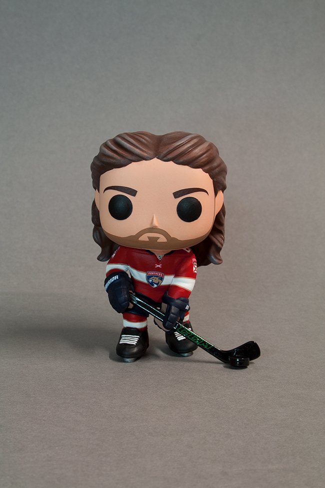 PtracCustoms's tweet photo. I created a couple of retro Custom sports collectibles of Jaromir Jagr   @NHLFlames legendary winger.   #jags #theagelesswonder https://t.co/mLmOYkSmoe