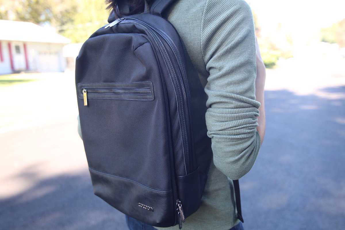 cocoonbags's tweet photo. Up and at em ๐
En route to the office with our one and only Buena Vista backpack. Equipped with a #GridIt ๐
#CocoonBags https://t.co/O2ocD0XXr0