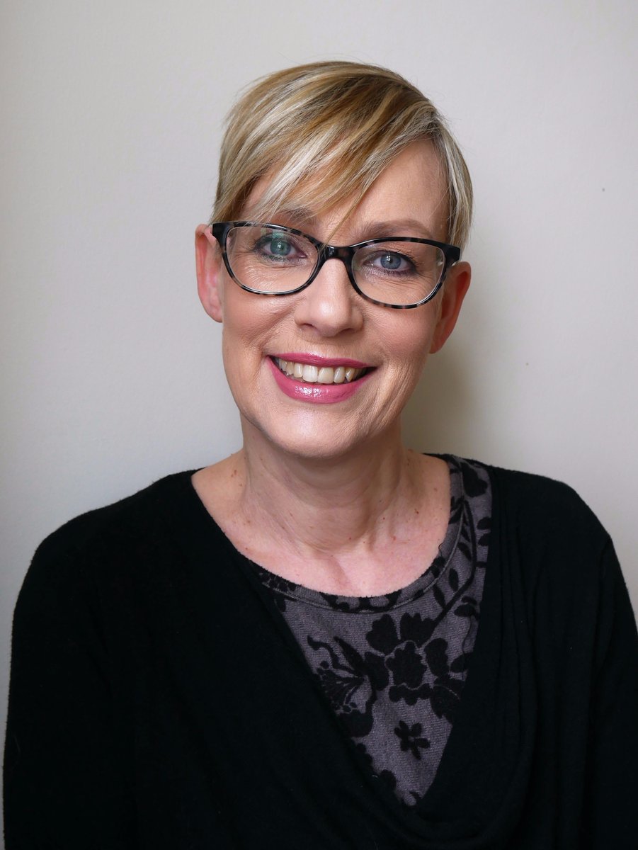 OldTownHallTrow's tweet photo. #FridayFeeling #free #Saturday 7 Oct #author @RachelWardbooks at #TrowbridgeLibrary @WiltsLibraries Book ticket 01225 774 306 #fridayfreebie https://t.co/RGE66uxJB2