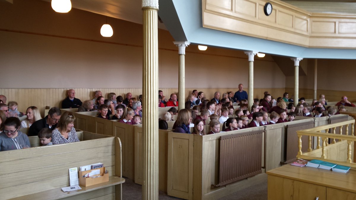 AngusMorrison6's tweet photo. A joy this morning to welcome Portmoak Primary and families for Harvest Thanksgiving. Privileged to be chaplain of a wonderful wee school. https://t.co/63sJ2gHqgU