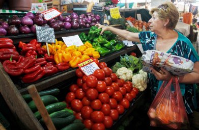 EM_Inversiones's tweet image. Inflación baja y se sitúa en la mitad de la meta del Banco Central: se reactiva opción de recorte de tasa de interés
elmercurio.com/inversiones/no…