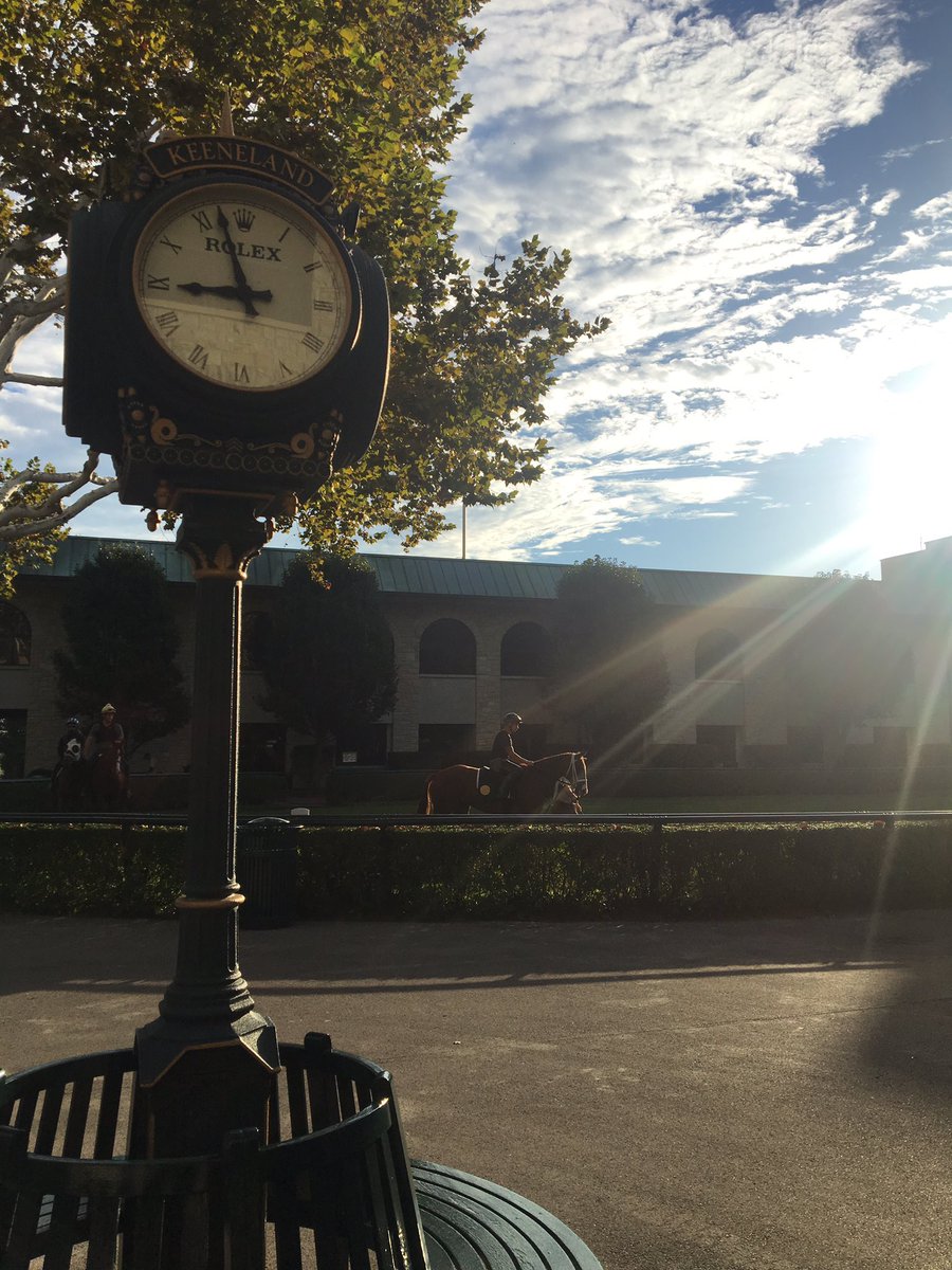 keenelandracing's tweet photo. The sun is shining for #Keeneland #OpeningDay! Gates open at 11AM! https://t.co/LowwrE4DCZ