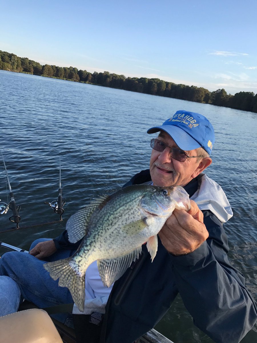 NGSReelfoot's tweet photo. Back at it slabs on Reelfoot lake @NGSReelfoot @BlueBankResort@CrestlinerBoats@BnMPoles @grizzlyjig #Abernathymarine https://t.co/7eLLhgRPnw