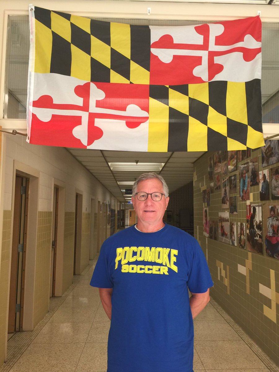 FBWilliams_'s tweet photo. #TeamSpiritWeek #PocomokePrideDay @PocomokeMiddle #LetsGoPoco #PocoHoco2017 #WeArePocomoke 💙💛 @WorcesterSystem https://t.co/jgLXDolwPj