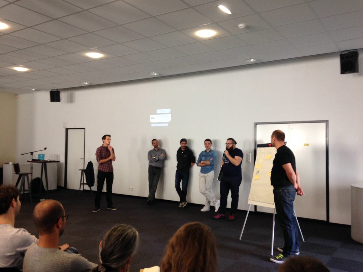 Our speakers answer the public questions. Views are diverse 😉 #battle #DiversityMatters #TIADCamp