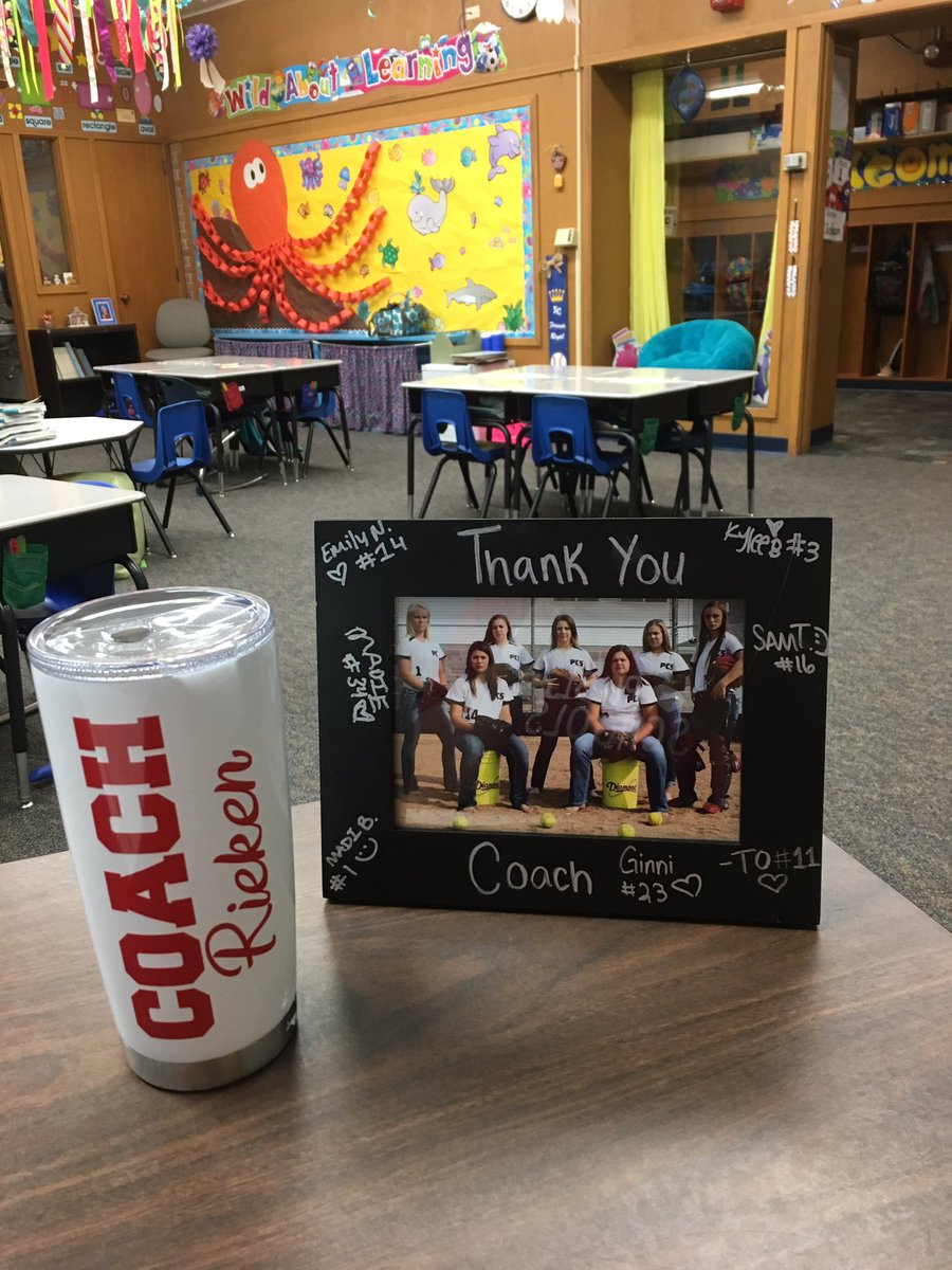 TabithaRieken's tweet photo. What a great way to start a day! Thanks seniors! ❤️ #PCSlammers #hpcstorm #cccougars #ohsbulldogs #CCHPO https://t.co/0DQ8sE93Sk