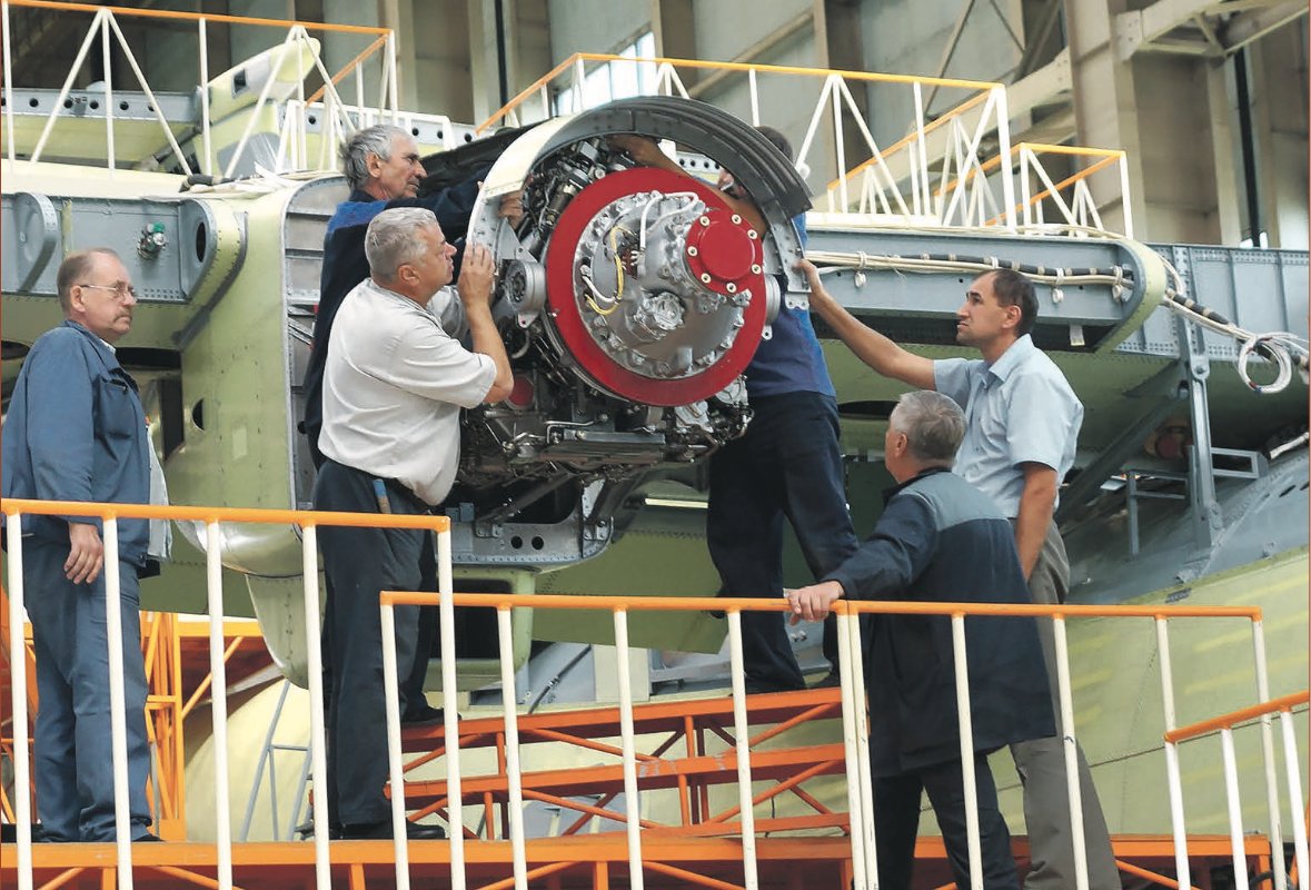 Il-112V light military transport - Page 3 DLdSlWNWAAAmK8-