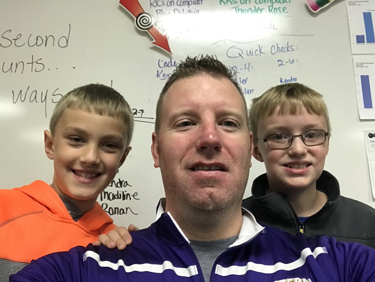 MajorMiner71's tweet photo. Cameron and I got to visit Brooks this morning for Doughnuts with Dad! #DWD2017 https://t.co/rWA4trE4Ru