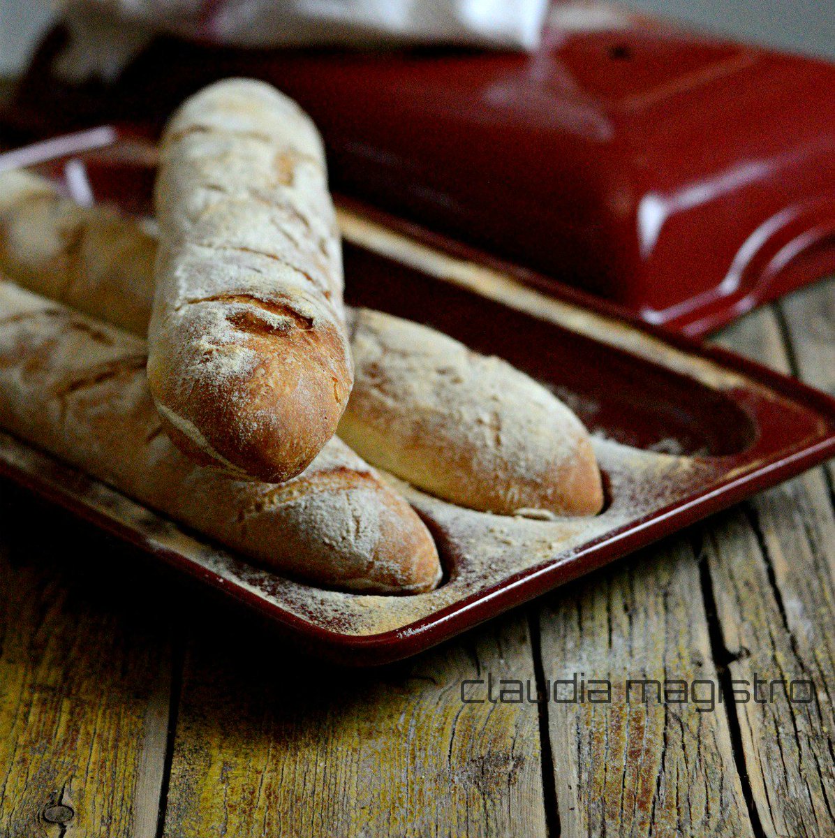 ClaudiaMagistro's tweet photo. https://t.co/Wd3uLhxu8A
impasta e rilassati
#impasti #lievitati #baguette #emilehenry #francia #italia #sicilia https://t.co/z8XqX23mjP