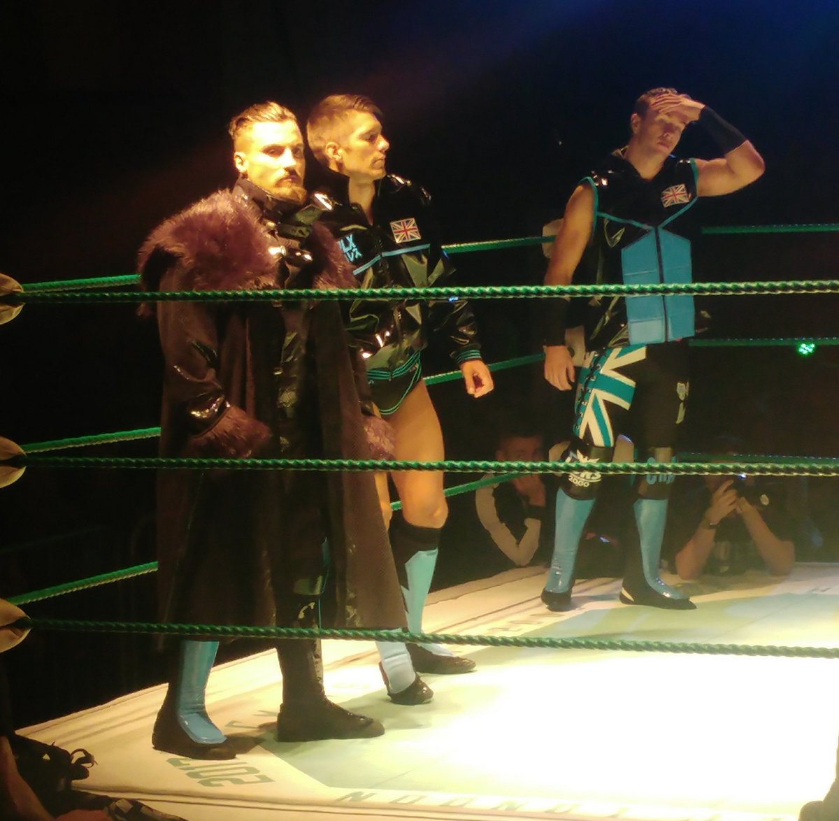Mondo_Chaos's tweet photo. Some photos i got from #UltimoBattle2017 last night https://t.co/yMZAPOCmMD