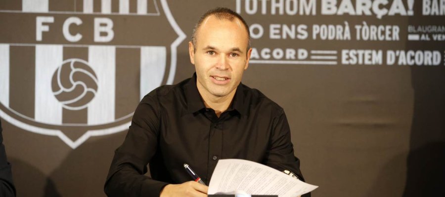 A3Noticias's tweet photo. Iniesta, renovado de por vida con el Barcelona: "Estaré aquí hasta que mi cuerpo y mi mente digan basta" https://t.co/U4g7vr7013 https://t.co/iw40j0LdPF