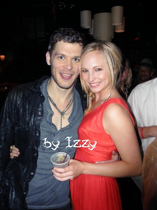 #Klaroline #KlarolineIsAlive #Jodice You can imagine a Jodice selfie in some event? ❤😉