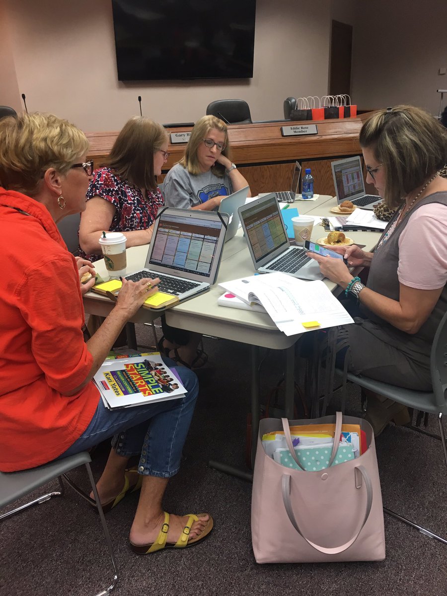 bailey_reads's tweet photo. Mesquite ISD Early Literacy Specialist are studying #SimpleStarts by Kari Yates. ❤️ this book! #mesquiteliteracy https://t.co/xeiA89KzTG