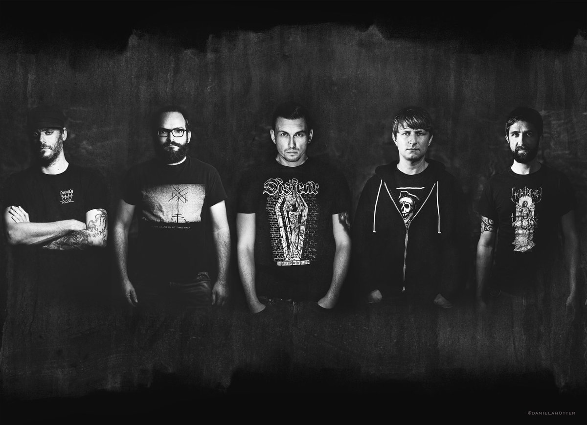 phantomwinter's tweet photo. #phantomwinter #danielahütter #winterdoom #doom https://t.co/LH3CrGA08T