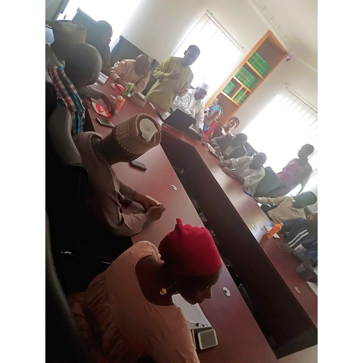 Rayberry_NIG's tweet photo. Conducting a Social Media Management training for National Assembly Budget and Research Office, Abuja. #DigitalMarketing 
#RayberryOfficial https://t.co/8yiaFtSWDI