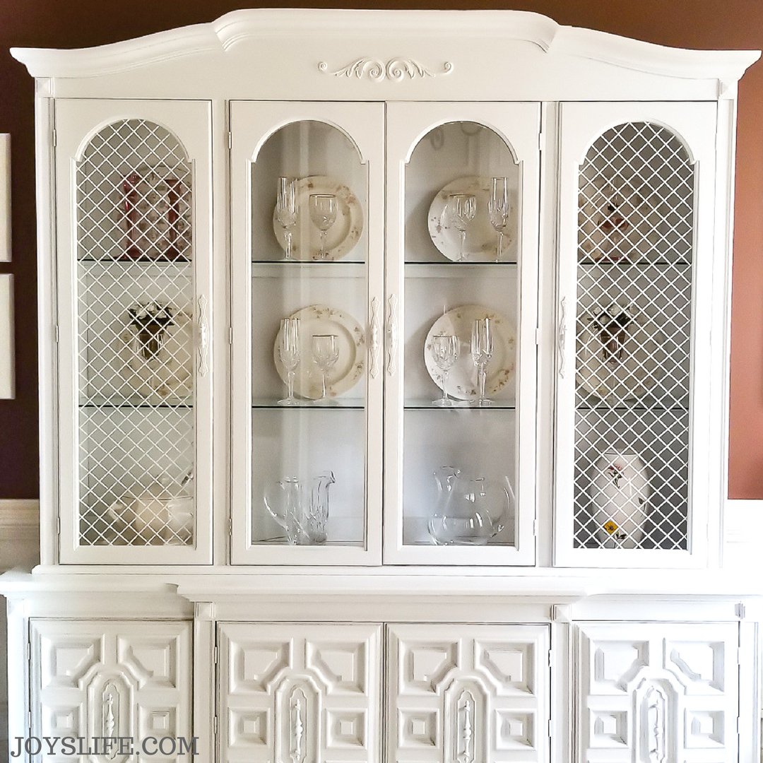 itsjoyslife's tweet photo. #ad A little paint & this #chinacabinet makeover is done! See the before & after! https://t.co/ltKRLQn7pN #KILZGetStarted #IC https://t.co/0xSD9XbvkB