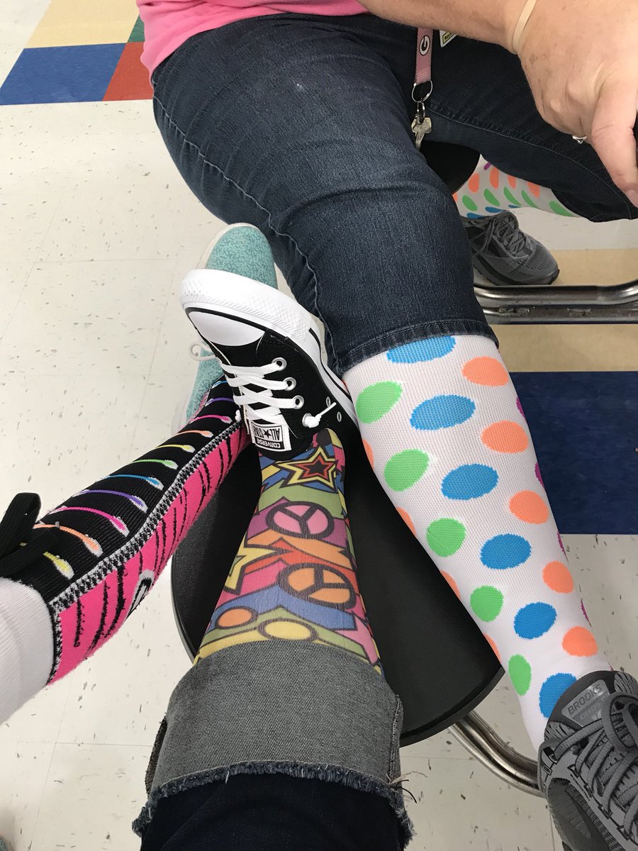 MelisCarmichael's tweet photo. Crazy Sock Day! Foundation Friday! #mmv10yearsofawesomeness #RCISDJoy @RoyseCityISD @MMV_Antony @ShannonHayesMMV https://t.co/EK2tTauqqX
