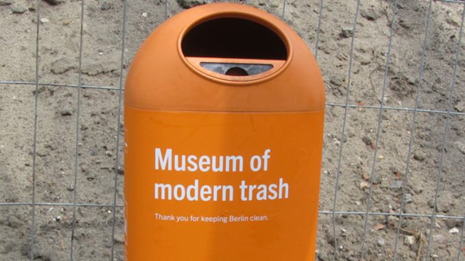 tangibledisplay's tweet image. A la poubelle l’ennui en boutique... Place au #phygital ! Vos #produits : points de contact avec le client youtube.com/watch?v=Lq-YXa…