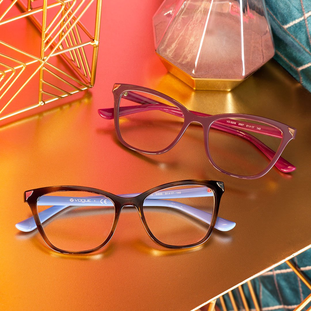 VogueEyewear's tweet photo. Whether you're a bookworm or social butterfly, there’s a style to match your mood. #ShowYourVogue #MetallicBeat https://t.co/crSNO0OSGS https://t.co/1fp6RoTq9E
