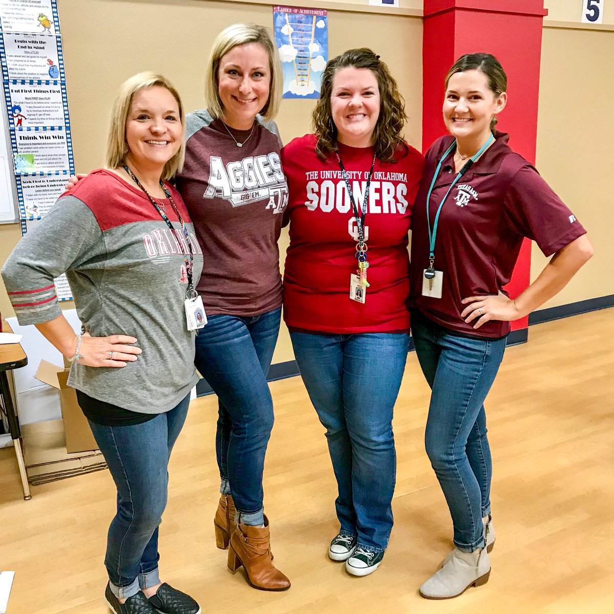 7HillsSammons's tweet photo. College colors day! #teamdivided #boomer #gigem #4thgradersLEAD @marisatindel @KAustinLeads @7HillsTucker #7HillsLEADS https://t.co/uHoyGVni4a