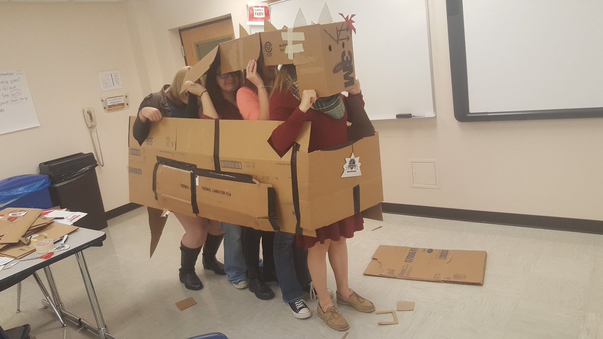 R_Ritchhart's tweet photo. Nothing makes education majors happier than cardboard.
#SecondaryEd #trojanHorse #TrojanDragon https://t.co/gaUQdZ9n6f