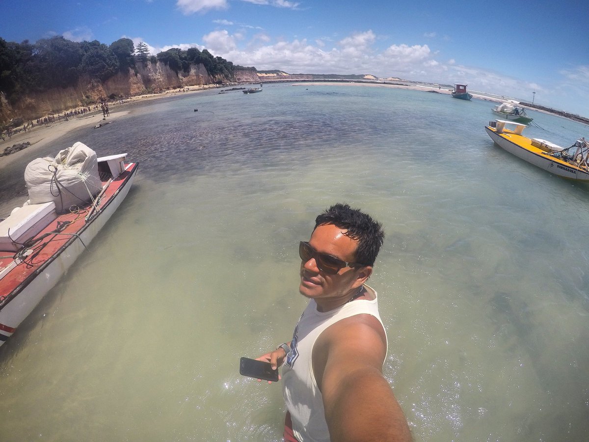 lourosurfpipa's tweet photo. Sextou! Piparn #PraiaDePipa #paraiso #vemprapipa #piparadise #surfing 🤘🏄👊😎 https://t.co/g3vE44k67E