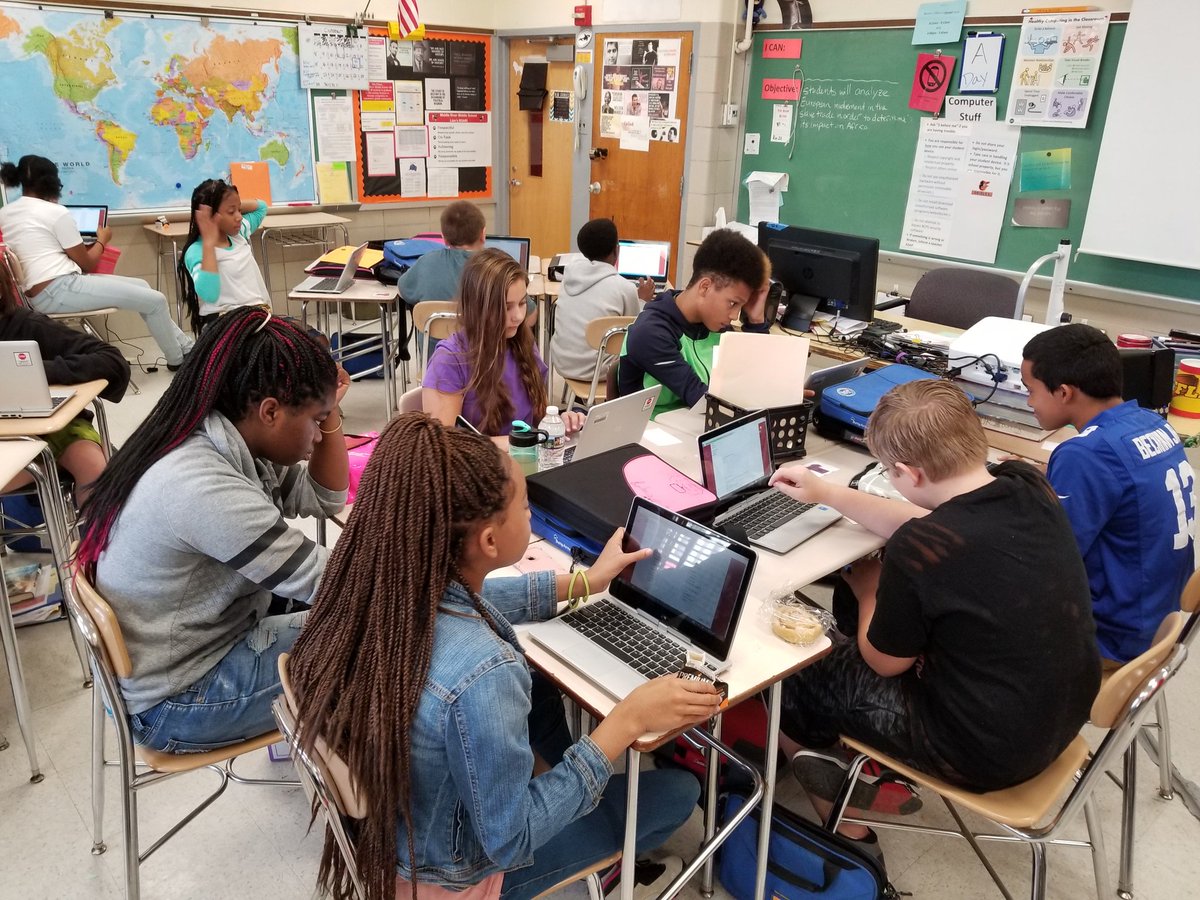 lmussini1's tweet photo. 7th graders completing career finder on Naviance @MRMSlions @BCPScounseling @CbyersChristina https://t.co/hJGdEAKnPJ