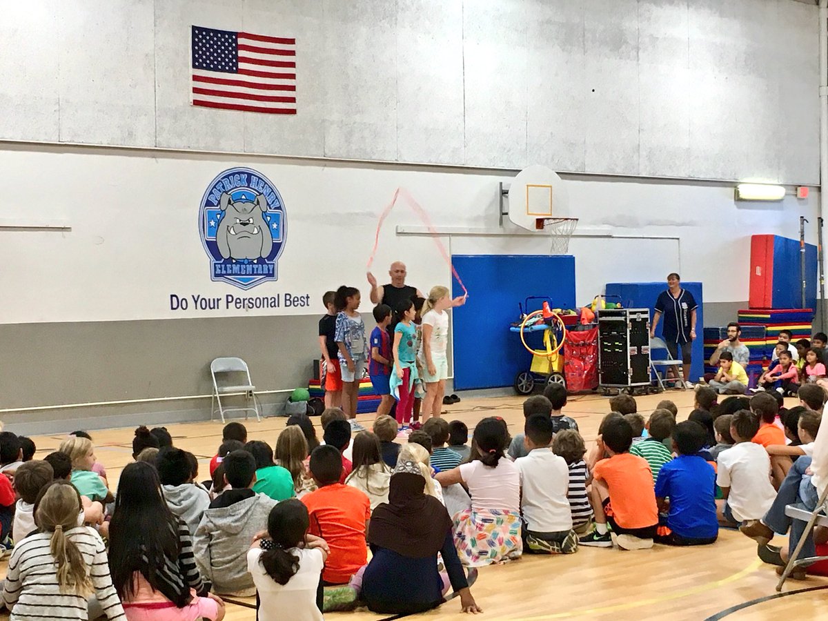 APS_FleetES's tweet photo. Henry’s Humanities Performer Rope Warrior gets Ss Jumping! #PHESBulldogs #HealthyAPS @APSVirginia @APSHenryPAL @APSHenryPTA https://t.co/9iNabjylsu