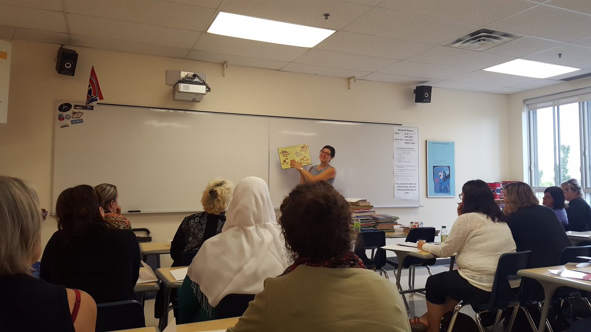 Julie Robert tweet media