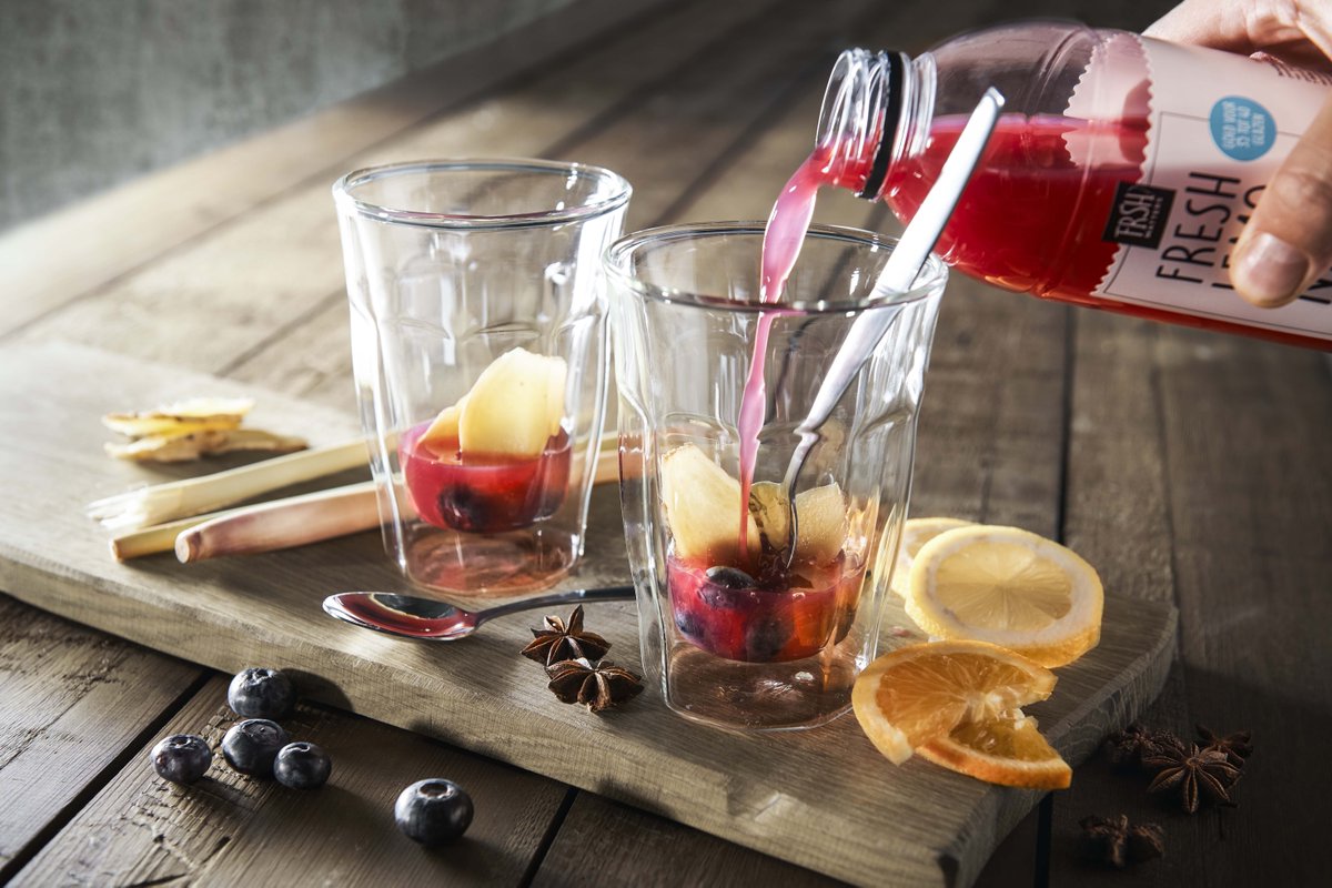 Water met Infusion is hot! Check de #blog en ontdek het succes van #hotlemonade op je #drankenkaart: bit.ly/2hvsGTS