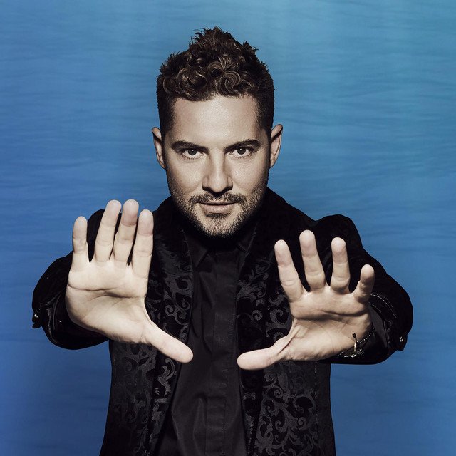 radiofanatica_'s tweet photo. @davidbisbal @mjjn13 @Plumaescarlata @Su_Poar_4 @itabarahona @NadiaDbChile @tialalavega 🎵 'EL RUIDO' @davidbisbal

https://t.co/fJPoAfgkag y 107.6 fm

Oigo su #Voz aunque no esta
sigo tratando de aceptar que me falta el #Ruido 🎵 https://t.co/sIPJtWFMzj