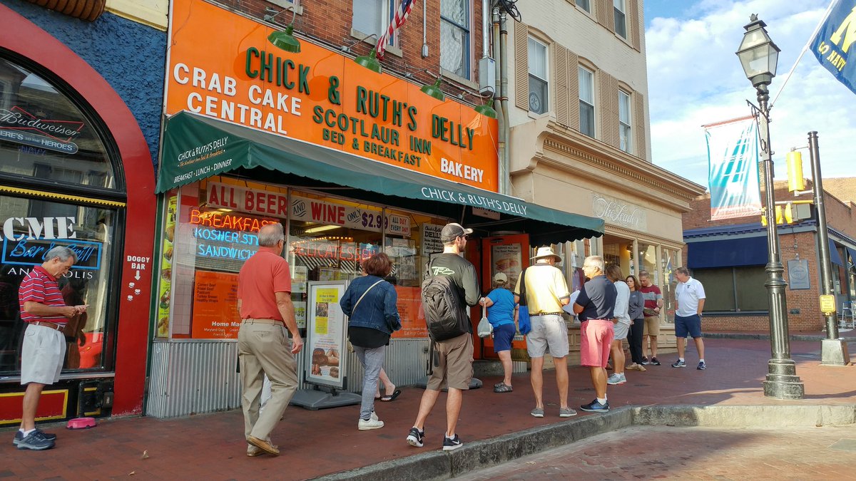 BeeprB's tweet photo. Did the @AnnapBoatShows hand out breakfast coupons for #ChickandRuths ? Lines every morning so far.......
#Annapolis #downtownAnnapolis https://t.co/0cROEMhZk7