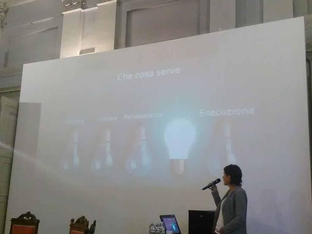 cultimpfest's tweet photo. @torinowireless racconta cosa serve per fare #innovazione #visione #perseveranza #competenze a #cultimpfest17 https://t.co/1PdzCSJIAK