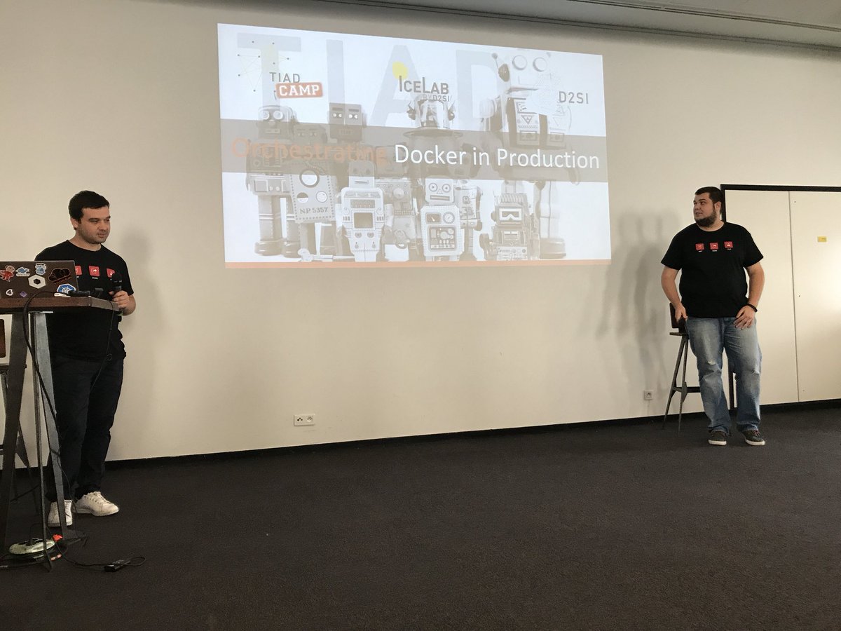Let’s go in production with #Docker. On the stage now at #TIADcamp <a href="/Bastien_M/">BastienM</a> and Tarik.