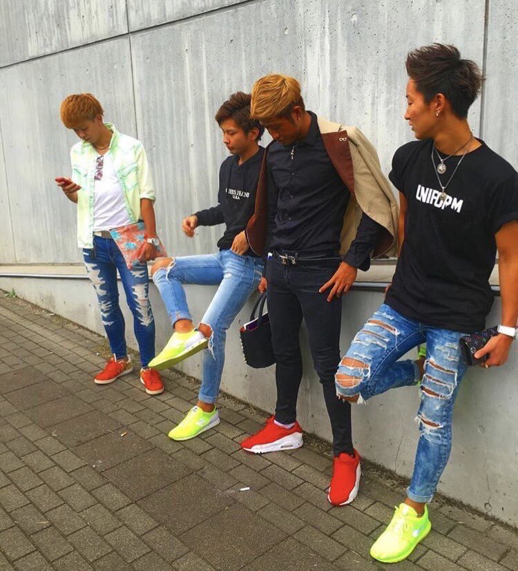 きりん パリピ系ファッション俺は好きだけどなあ 近づきたくないとかダサいとか言ってる人が良くわかんないっ笑 人それぞれだけど言うなら心に秘めとこうねっ 服装悪くないよって人rt T Co Hdmzs2ioko Twitter