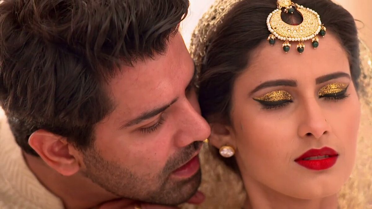 myLifeGoesOn__'s tweet photo. Hayyee!!!😍😍😍😍😍💓💓💓
They r looking so royal!!
#DevNi #IssPyaarKoKyaNaamDoon https://t.co/QL2TuP7DXM