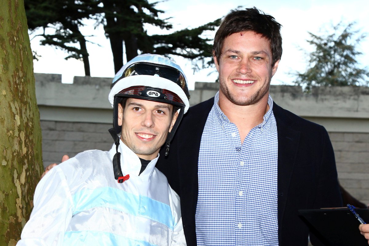 francegalop's tweet image. Bienvenue au joueur du #Racing92 🏈 Henry #Chavancy venu à @MLHippodrome pour encourager Brennus, 🏇détenu par l'écurie Ovalie ! A bientôt !