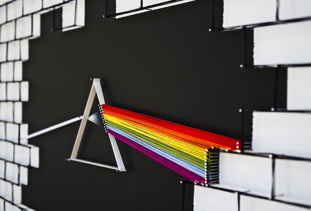 StringArtStudio's tweet photo. The Wall.
Break it.
#stringart 

Available at https://t.co/c05XV8onJQ
#harilogi #thestringartstudio #art #artist #contemporaryart #pinkfloyd https://t.co/3urh1ljVBP