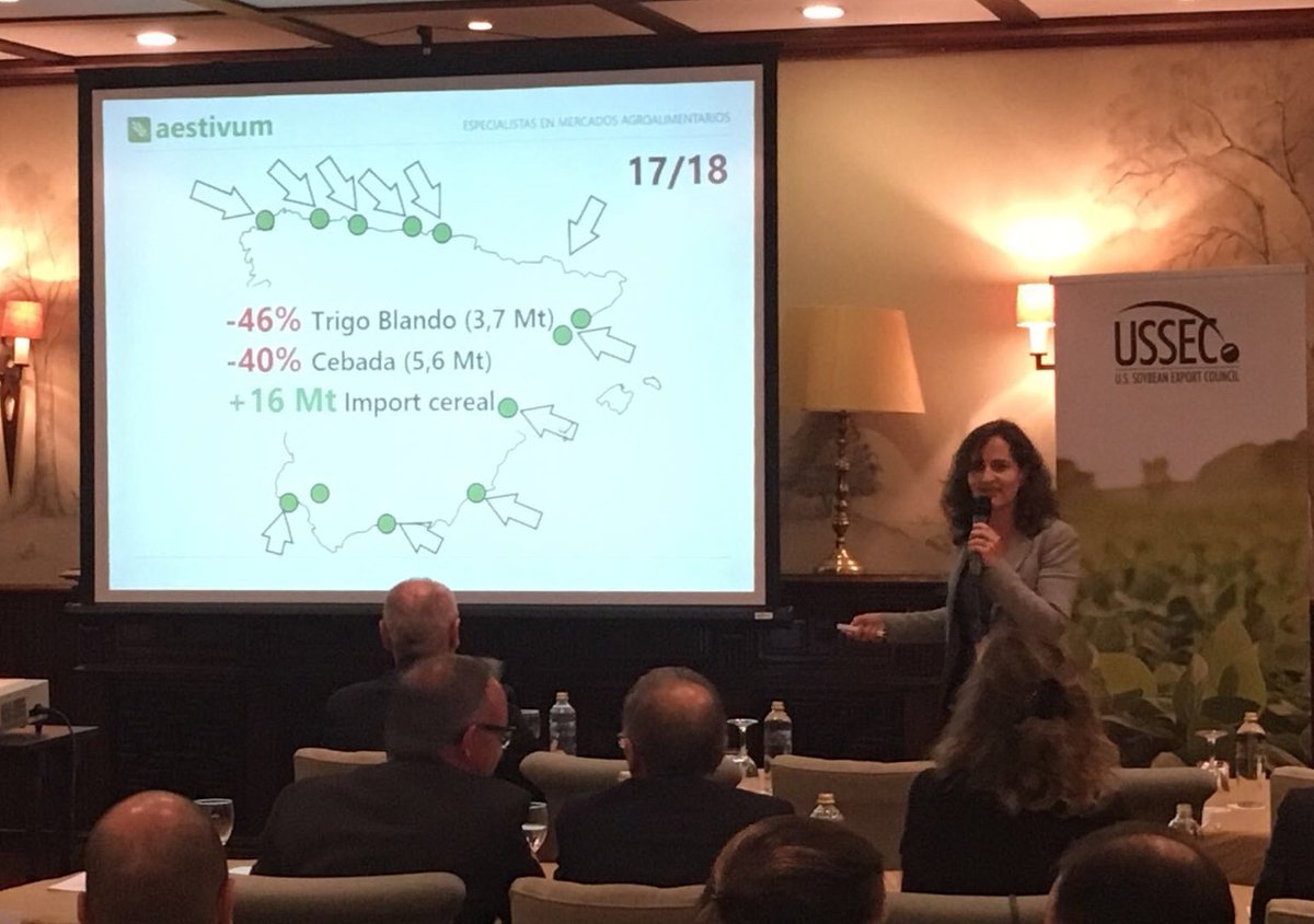 AESTIVUM_es's tweet photo. Mercedes Ruiz en el Seminario #USSEC #AGAFAC 5/10/17: Claves del mercado del cereal 17/18
Gracias a todos los participantes y organizadores! https://t.co/Z3Frrm7uv7