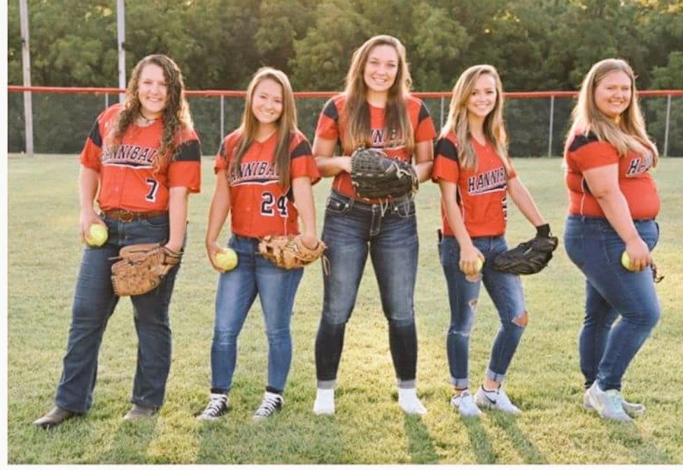 tpfeifer72's tweet photo. These 5 Seniors have helped @klc81520 to 29 wins in the last 2 seasons. #playforonemore #beatMexico https://t.co/uN6mvKp13L