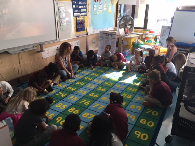 QuinnipiacStem's tweet photo. Practicing #Mindfulness in @MsMinardisClass w/Mrs.Pepe as a special guest! #MindfulWays #MindfulSchools #TeachSelfRegulation #QUinnipiacSTEM https://t.co/osyU8H7huk