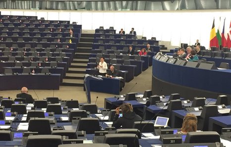 Quevoltem's tweet photo. #DDHH O Parlamento Europeo aproba um informe que condena o afastamento dos presos https://t.co/RSvzfXjZzg #stopdispersom @naiz_info https://t.co/jzczB8irHE