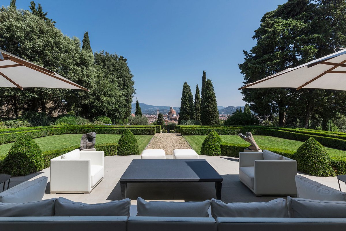 preciousvillas's tweet photo. Stunning, luxury home for sale with views of Florence city centre https://t.co/lLlaInpgen #preciousvillas #villawithaview #tuscanluxuryhome https://t.co/n49DOckdBd