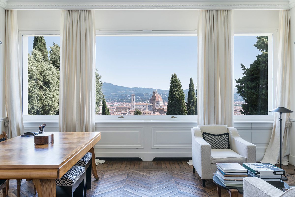 preciousvillas's tweet photo. Stunning, luxury home for sale with views of Florence city centre https://t.co/lLlaInpgen #preciousvillas #villawithaview #tuscanluxuryhome https://t.co/n49DOckdBd