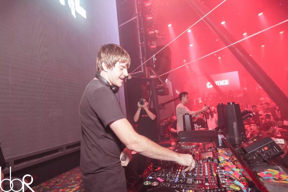 Club_bbR's tweet photo. bbR • Moment | Dropping Punjabi at @Club_bbR with @NGHTMRE ✨✨✨✨✨✨✨✨✨✨✨✨✨ #nghtmre #party #CLUBbbR #china #guangdong #shenzhen #club https://t.co/Mw1bd1kfxB
