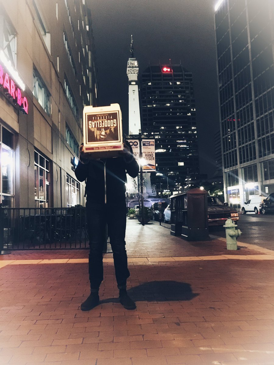 theunoffchris's tweet photo. Made to Indianapolis and already have reward points from the closest pizza place because I stopped by there....twice. #HelloIndy https://t.co/TzxUndBsVl